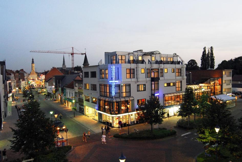 Hotel De Swaen Herentals Buitenkant foto